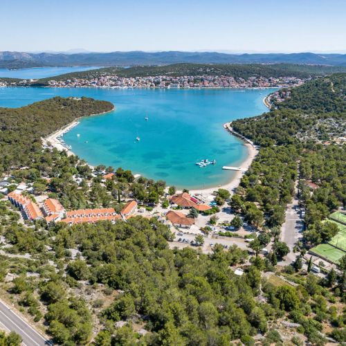 Resort Jezera Lovišća Mobile Homes Murter – Tisno, Croația