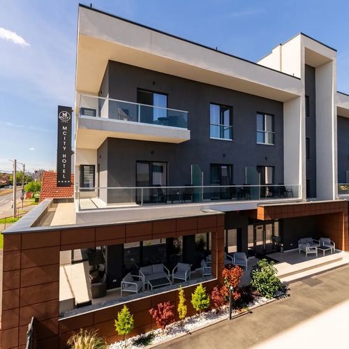 MCity Aparthotel Arad