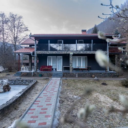 Rivendell Chalet Frăsinet
