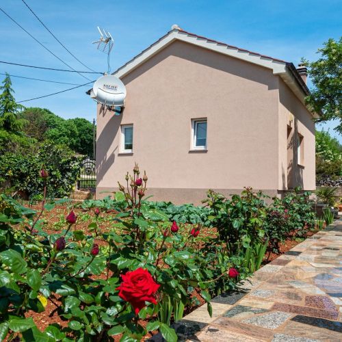 Holiday House Lucy Žgaljići