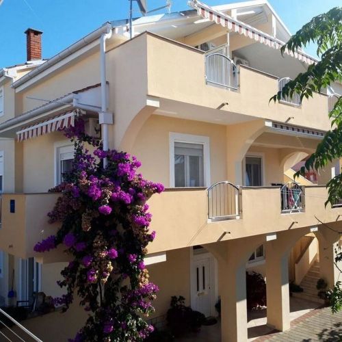 Apartments Mira Zadar