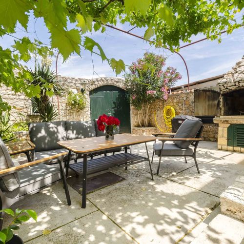 Apartments Emmeline Tisno