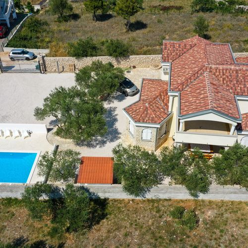 House Anna Drage