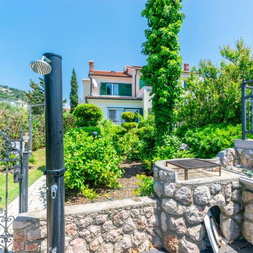 Apartments Rada i Stanislav Barbat – Barbat, Chorvatsko