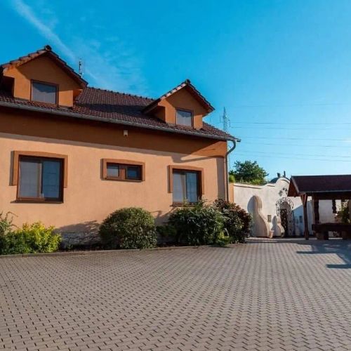 Penzion Hlohovec