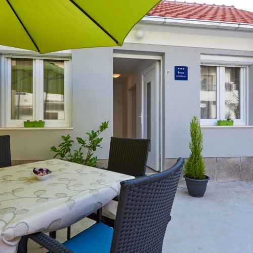 House Dvor Seget Vranjica – Seget Vranjica, Croația