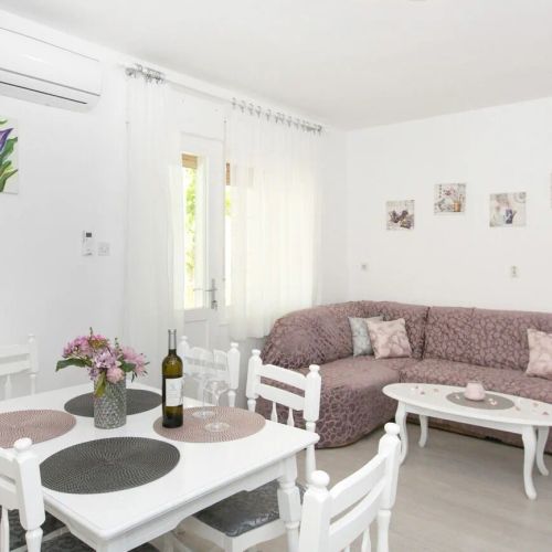 Apartmanok Parkolóhellyel Kastel Luksic, Kastela - 21073 Kaštel Lukšić