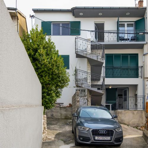Apartments With Parking Space Šibenik - 21075