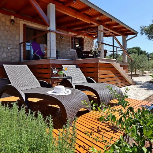Apartments With Parking Space Lun, Pag - 21905 Lun