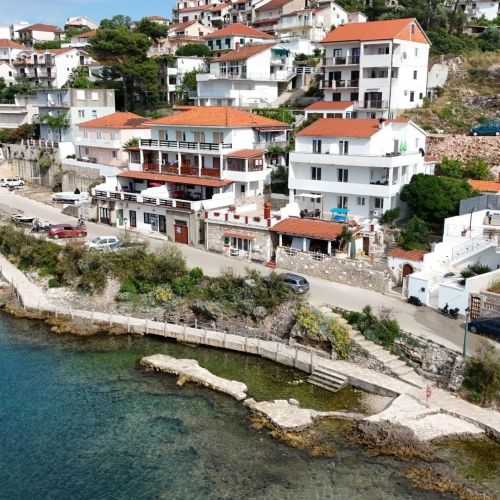 Apartmanok A Tenger Mellett Jelsa, Hvar - 22256 Jelsa