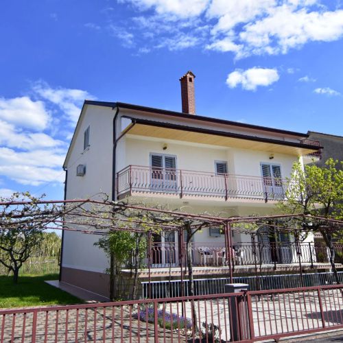 Apartments With Parking Space Umag - 22473
