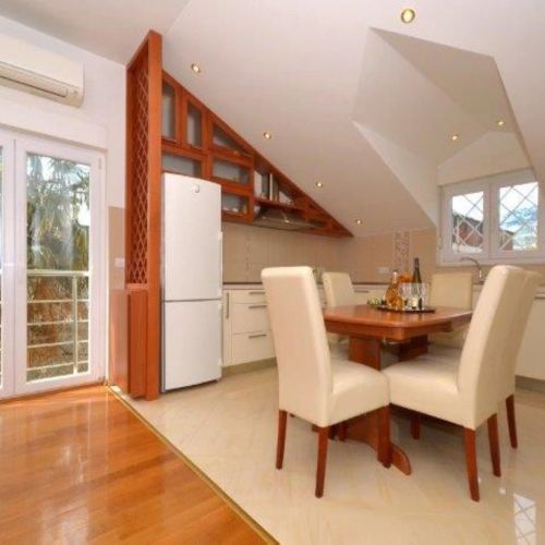 Apartmanok Parkolóhellyel Kastel Stari, Kastela - 22551 Kaštel Stari