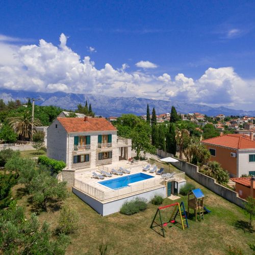 Seaside Family Friendly House With A Swimming Pool Sumartin, Brač - 22636 Sumartin