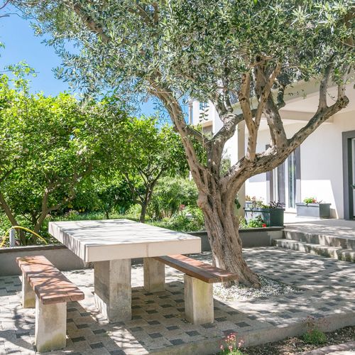 Apartmanok Parkolóhellyel Kastel Novi, Kastela - 22702 Kaštel Novi