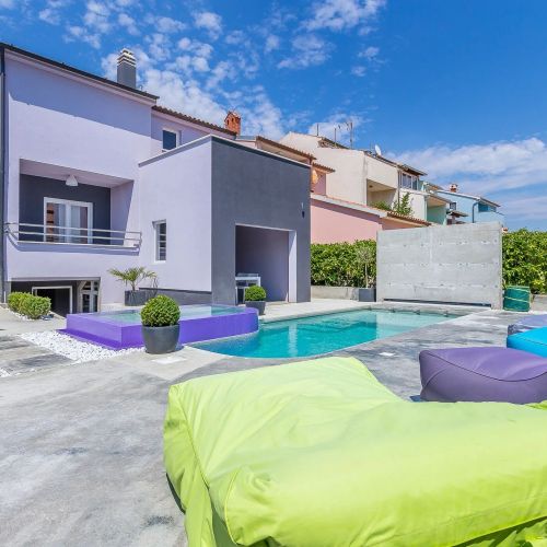 Family-friendly Apartments With Swimming Pool Pješčana Uvala, Pula - 22778 Pješčana Uvala