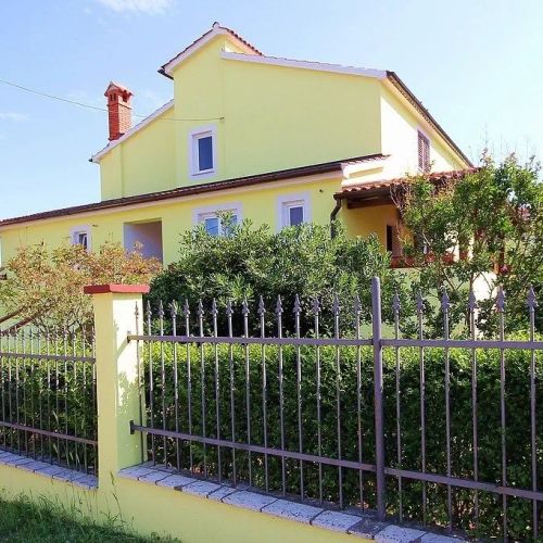 Apartment Casa Robi Pomer