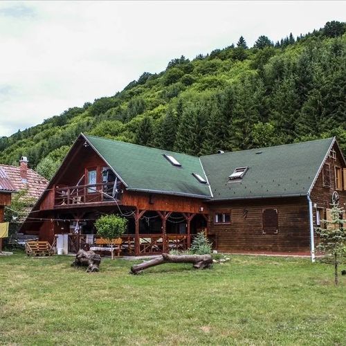 Casa de oaspeți Családbarát Vărşag