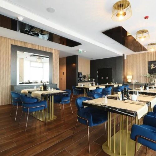 Hotel Artemis Oradea – Oradea, România