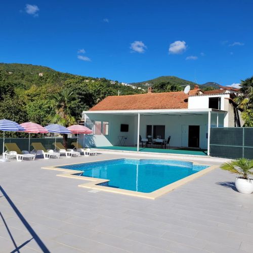 House Pool Icici – Ičići, Croația