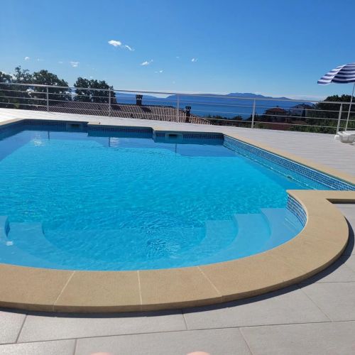 House Pool Icici – Ičići, Croația