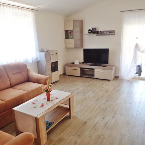 Apartman Kiki Starigrad