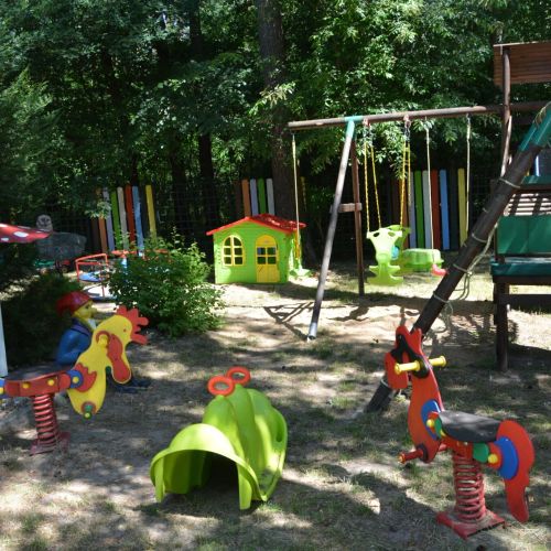 Ośrodek Puszczyk Sieraków Domki drewniane z Bali – Sieraków, Polonia
