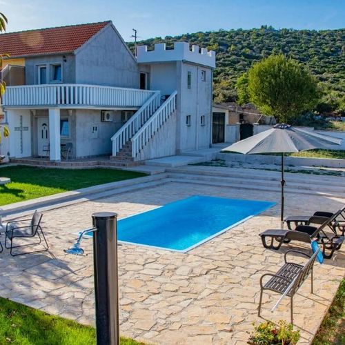 House Matan Tisno