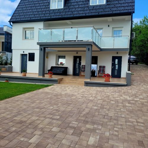 Bella Apartman Gyenesdiás  – Gyenesdiás, Ungaria