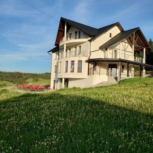 Vila de pe Deal Poiana Stampei