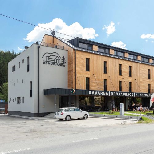 Luxusní apartmány Domovjanka - VELKÁ STOLOVÁ a MALÁ STOLOVÁ Bílá