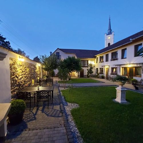 Conacul Poetilor Gura Râului