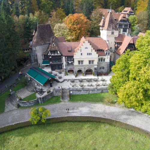 Complex La Tunuri - Vila Economat Sinaia