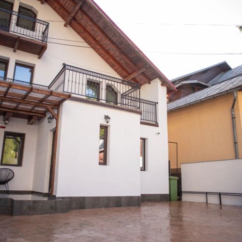 Vila Happy Bușteni – Buşteni, România