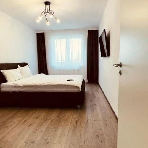 Skylark | Monaco Penthouse with Jacuzzi & Panoramic View Brașov – Brașov, România