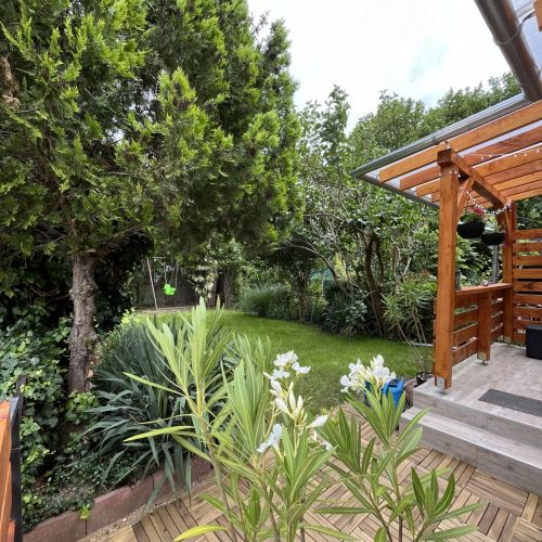 Elina Visszavár-LAK Apartman Balatonboglár – Balatonboglár, Ungaria