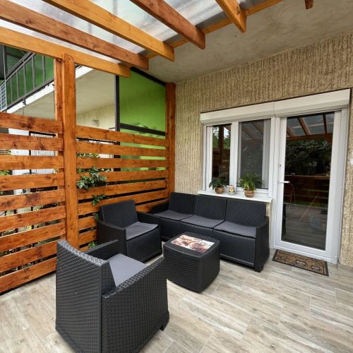 Elina Visszavár-LAK Apartman Balatonboglár – Balatonboglár, Ungaria