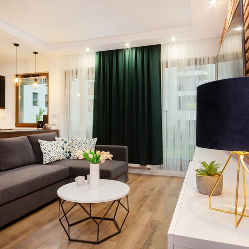 Al. Rzeczypospolitej 8/86