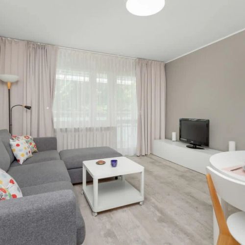 Stylowy Apartament z Balkonem | 200 m od Plaży