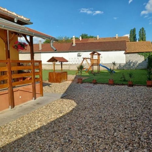 Junior Apartman Gyula  – Giula, Ungaria