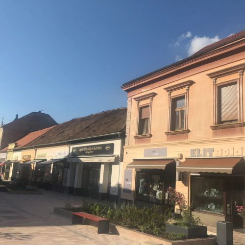Central Apartmanok Pápa – Pápa, Węgry