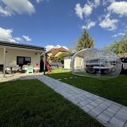 Családi Kikötő Apartmanház Gyula – Giula, Ungaria