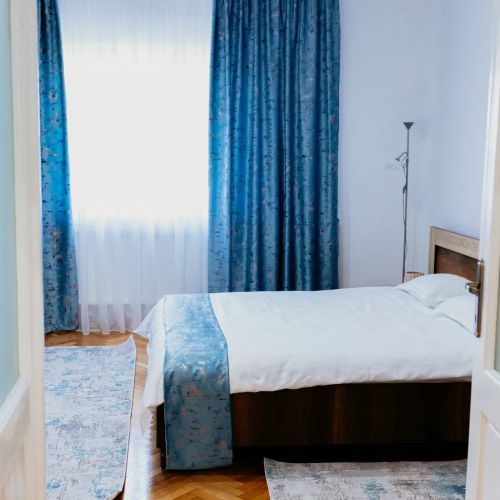 Pensiunea Vi La June Chimindia