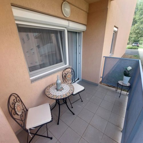 Viola Apartman Kozármisleny
