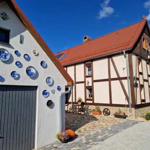 Zacisze 13 – Leśna, Polska