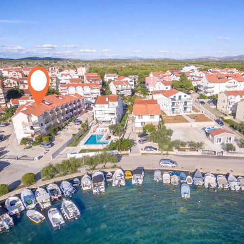 Apartment BR with sea view Srima