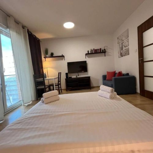 Studio Okrzei Praga 48 – Warszawa, Polska