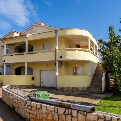 Apartments Kapovic Vir