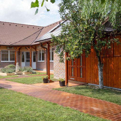 Holiday Apartmanház Gyula – Giula, Ungaria