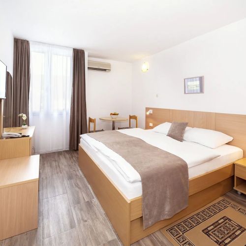 Hotel Omorika***, Punat – Krk, Croația