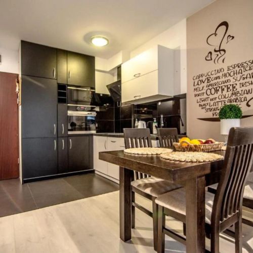 Apartament z Ogródkiem - Alldayholiday – Kołobrzeg, Polska